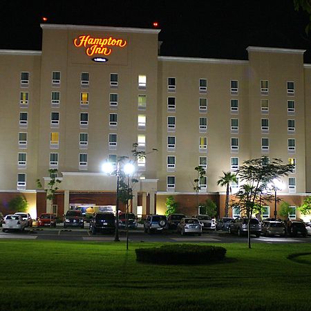 Hampton Inn By Hilton Guadalajara-Aeropuerto Exterior photo