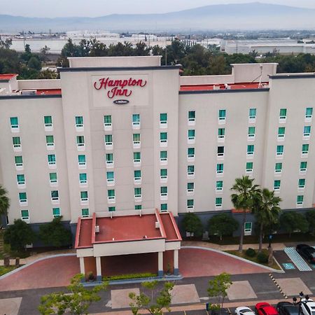 Hampton Inn By Hilton Guadalajara-Aeropuerto Exterior photo