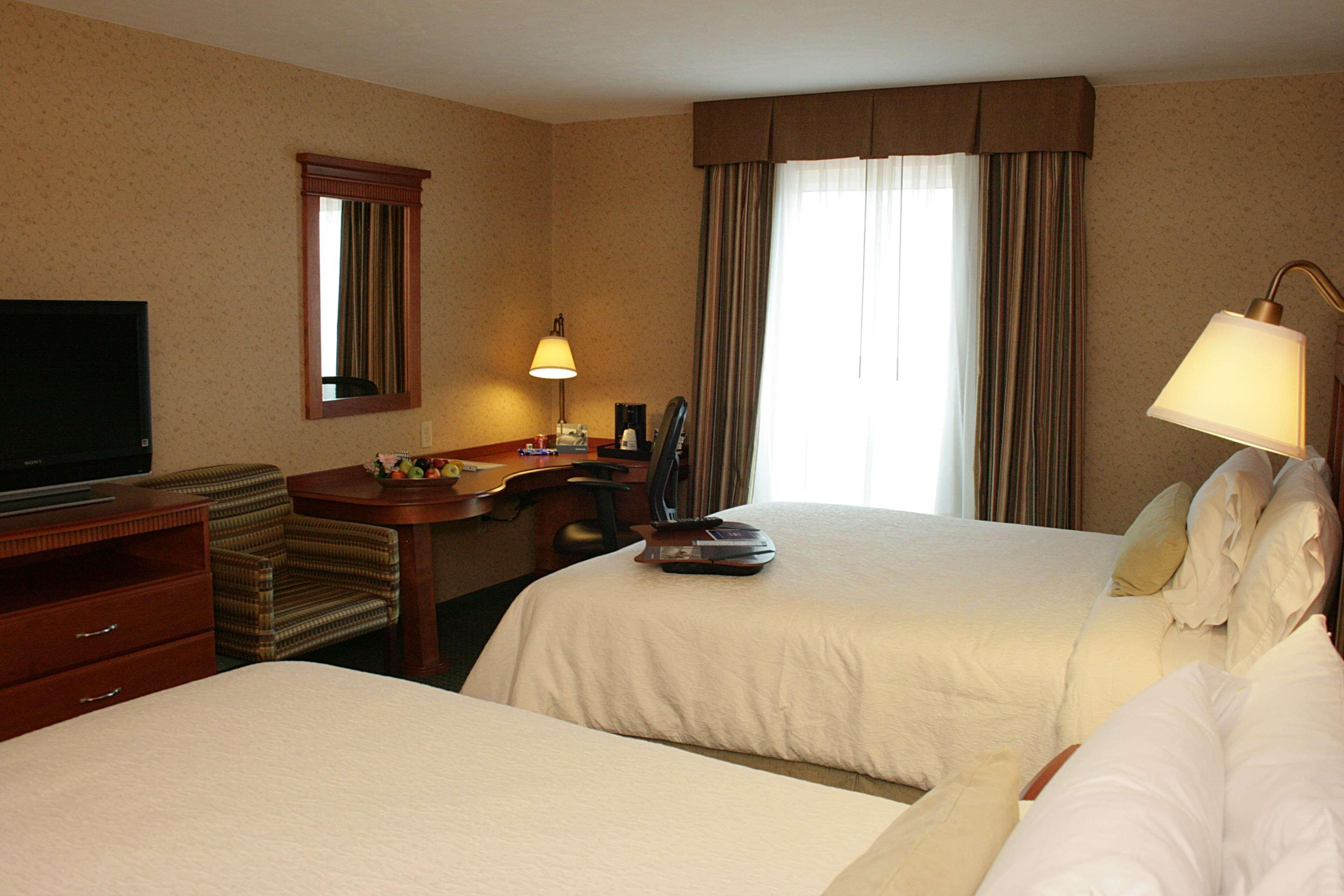 Hampton Inn By Hilton Guadalajara-Aeropuerto Exterior photo